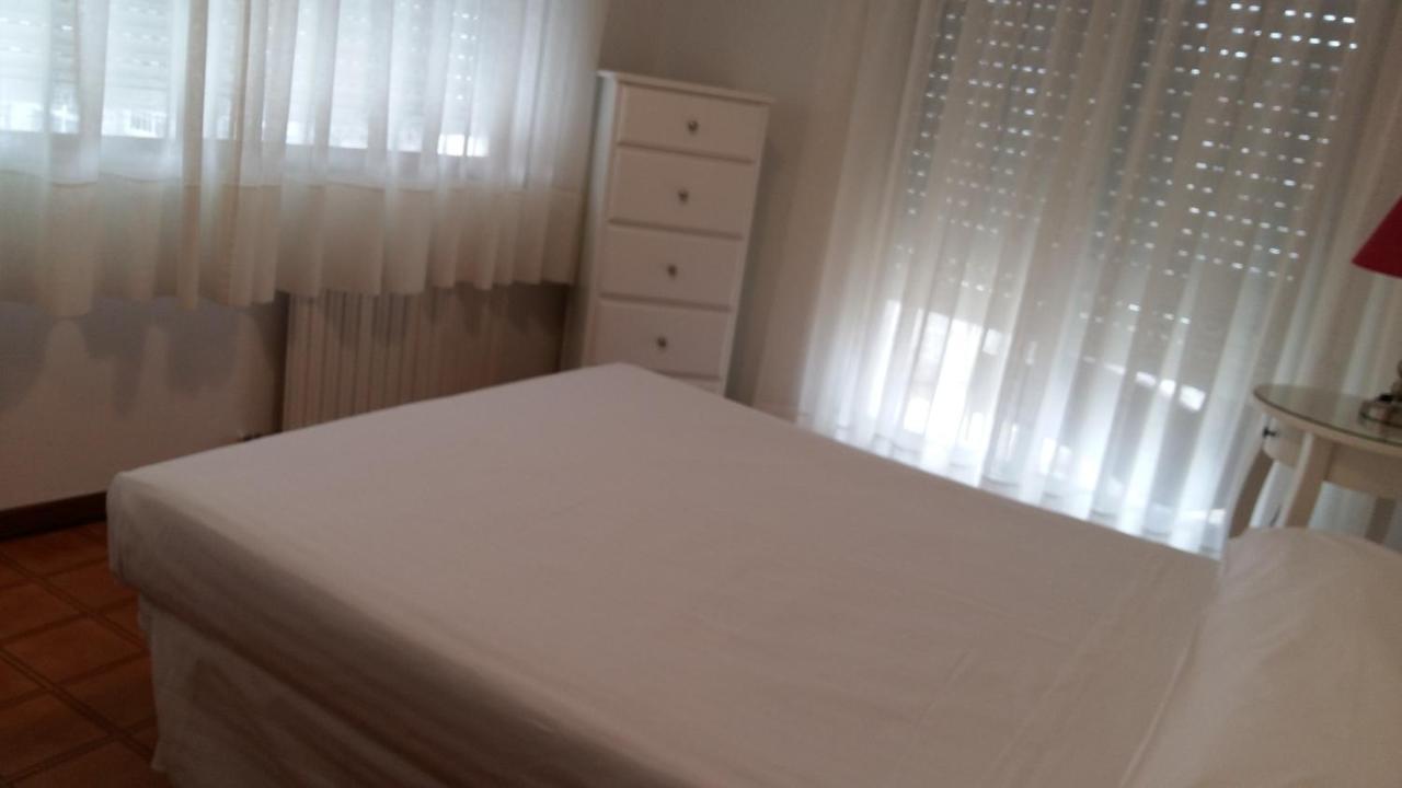 Apartamentos Turisticos Arosa Ogrove O Grove Exterior foto